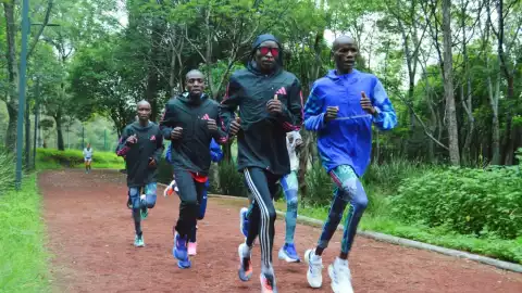 corredores elite maraton ciudad de mexico 2023 cdmx