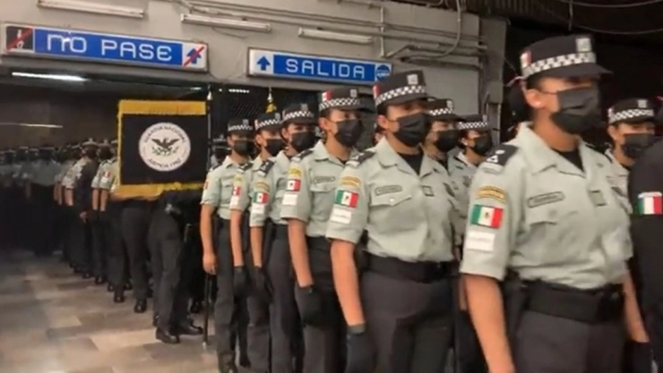 Guardia nacional desfile militar cielito lindo.jpg
