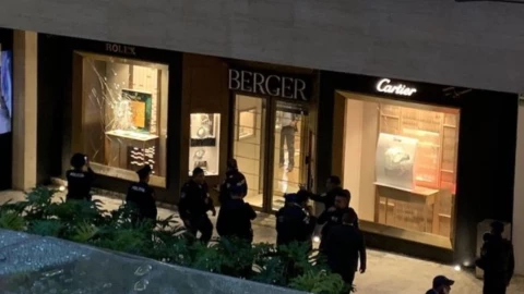 Omar García Harfuch, advirtió que ya se encuentran identificados los otros 3 participantes en el atraco a la joyería de Plaza Antara y que pronto serán detenidos.