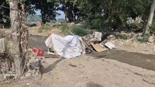 Vecinos denuncian uso del campo de béisbol como basurero al aire libre en Poza Rica