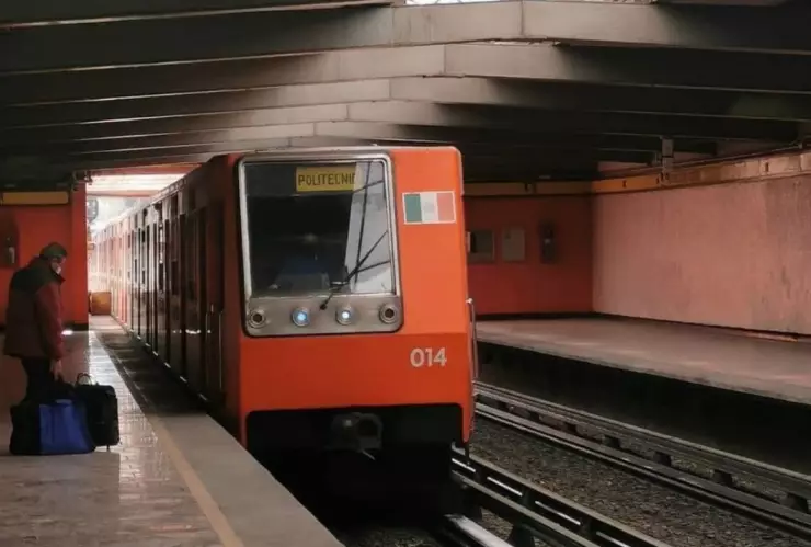 Metro CDMX objetos vías 2021