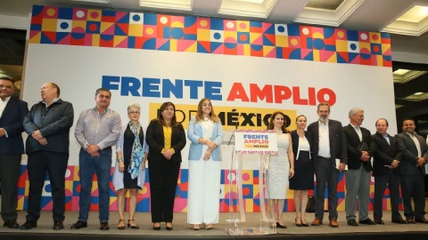 Oposición presenta convocatoria del Frente Amplio por México para definir candidatura rumbo al 2024.