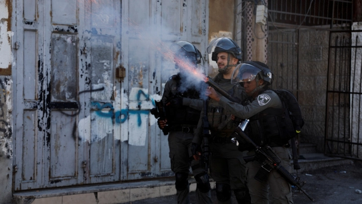 Enfrentamiento entre palestinos y tropas isaraelíes