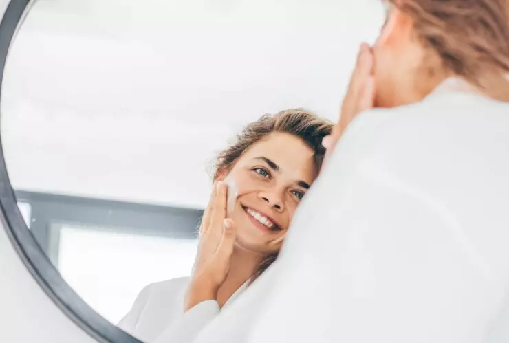 El alimento que es el más rico de colágeno natural y deja hermosas a tus uñas y cabello: caldo de huesos de res