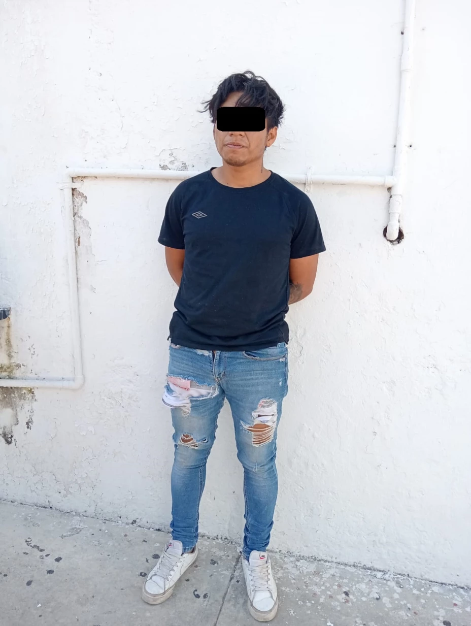 Detienen a hombre por el robo de un celular en Mérida; esto pasó