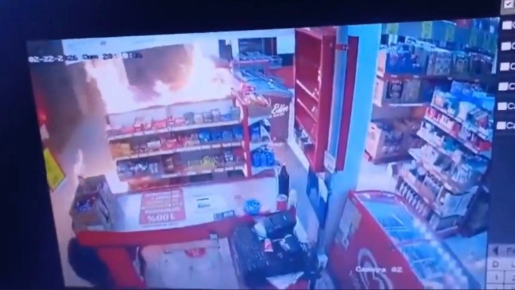 incendian tienda 3b en Valle de Chalco, Edomex
