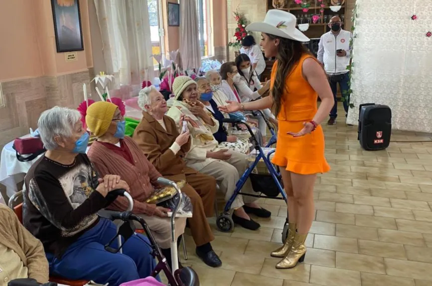 Con regalos, pastel, música en vivo y la mejor actitud, celebramos a varias mamás de México con motivo del 10 de mayo. Esta es la magia de la campaña “Amor a Mamá"