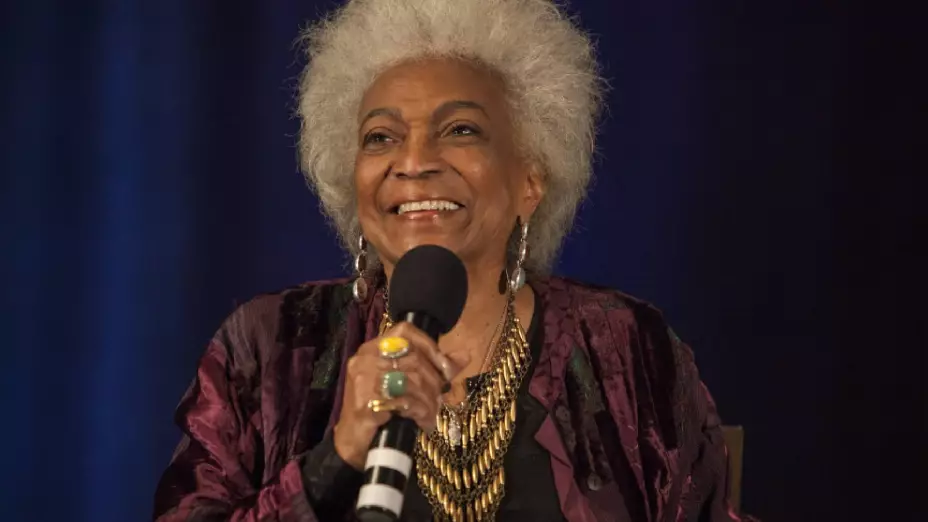 Fallece Nichelle Nichols, la teniente Uhura en “Star Trek”