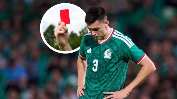 César Montes vio la roja ante Sudáfrica