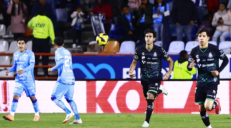 José Juan Macías gol
