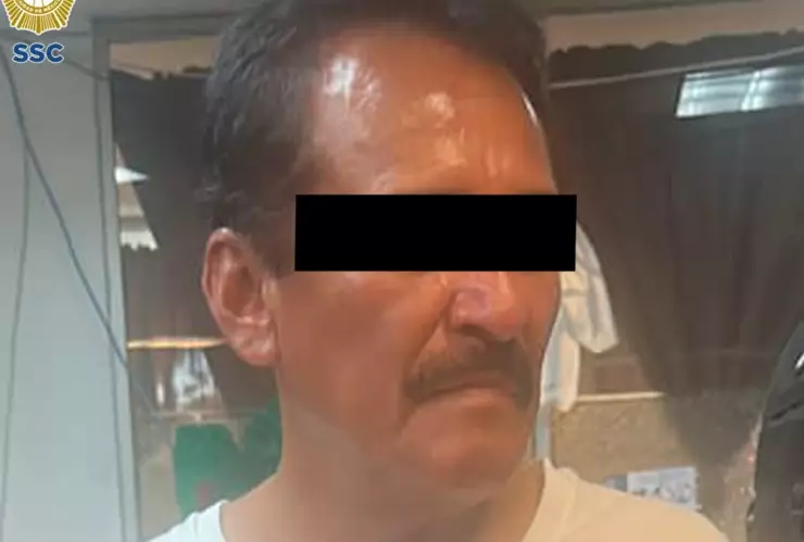 Pareja detiene su auto por una falla y son embestidos por tráiler en Azcapotzalco