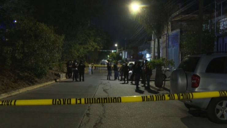 Mujer apuñala a un novio y desata persecución en Guadalupe