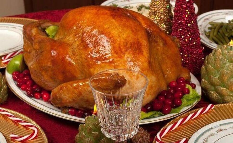 El pavo, lomo, romeritos, bacalao, ensalada de manzana, son algunos de los platillos que se preparan en estas fiestas decembrinas, pero te has preguntado ¿Por qué sabe mejor el recalentado?