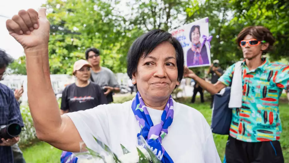 Anchan Preelert, tras ser liberada por un indulto real en Tailandia.