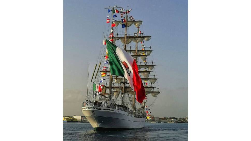 Buque Escuela Velero Cueuhtémoc