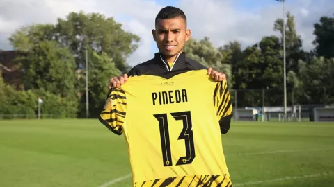 Orbelín Pineda, AEK Athens, Grecia, almeyda, Celta de Vigo