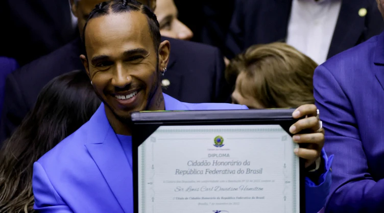 Lewis Hamilton en la Cámara de Diputas de Brasil