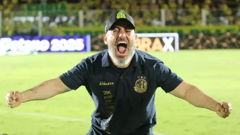 dt-rafael-guanaes-inicio-carrera-football-manager-hoy-metio-mirassol-copa-libertadores-pb-notas