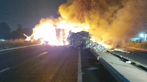 Incendio Tráiler Cárdenas.jpeg