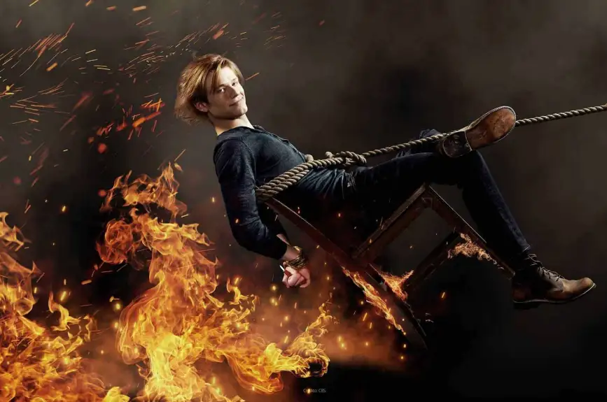 Lucas Till MacGvver
