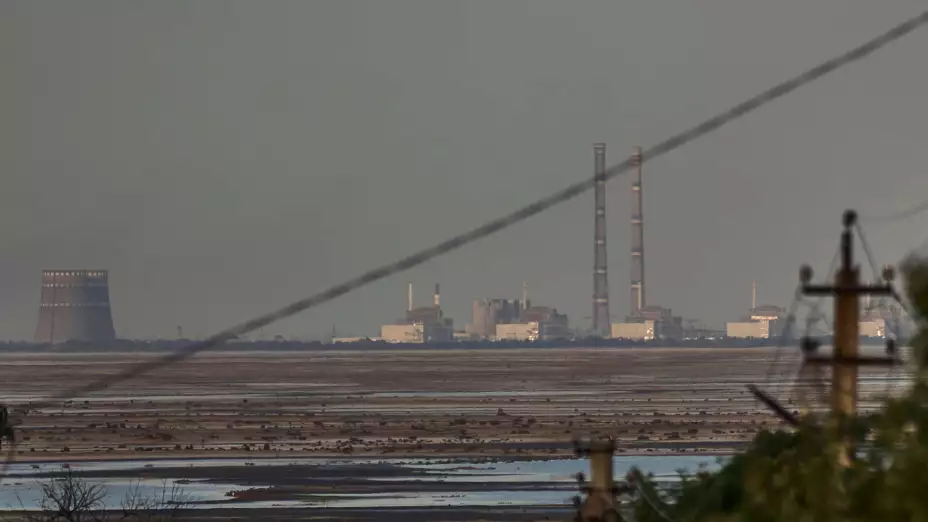 Nucleoeléctrica en Zaporiyia, Ucrania.