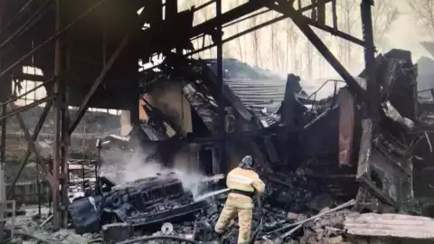 Explosión en una planta de pólvora en Rusia deja 16 muertos