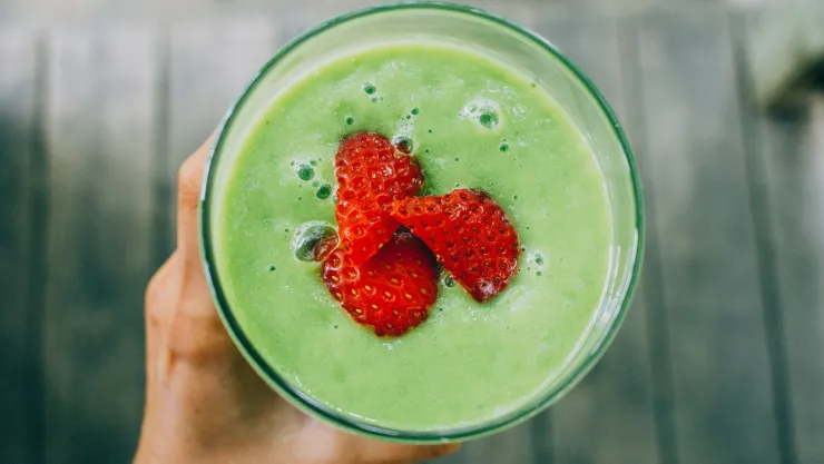 ¿Qué tomar para que tu cuerpo produzca más colágeno y luzcas joven?