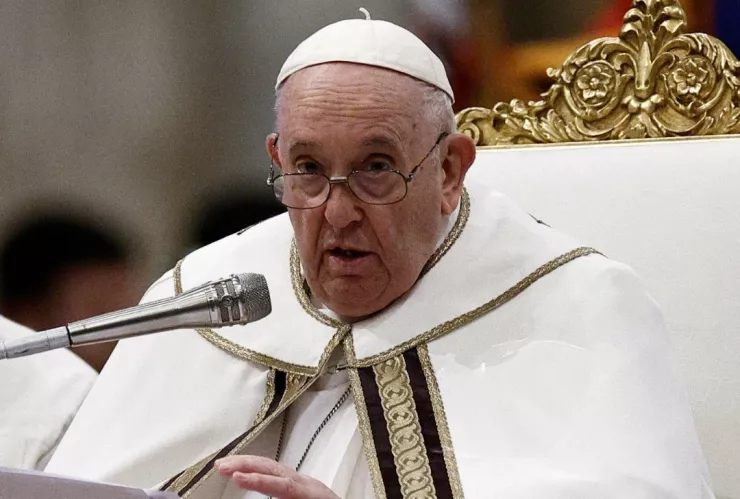 Papa Francisco condena discriminación: “ser homosexual no es un delito”