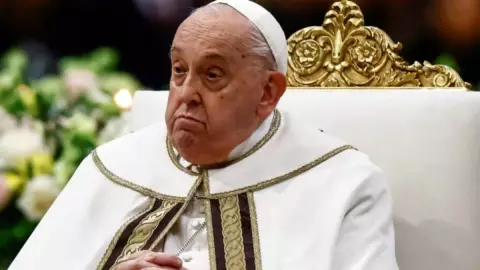 El Vaticano revela foto inédita que delata el estado de salud del Papa Francisco