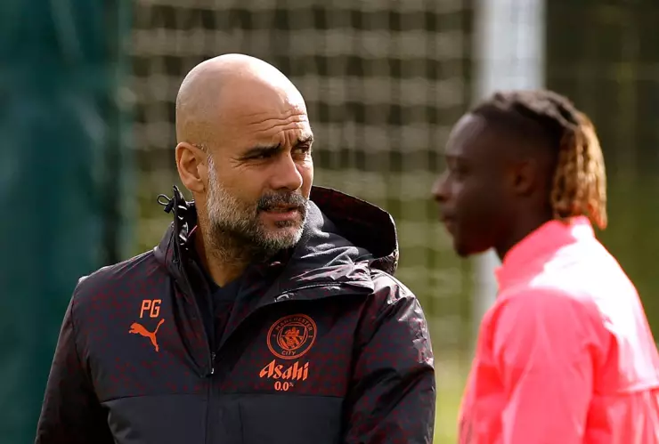 Pep Guardiola en el entrenamiento del Manchester City