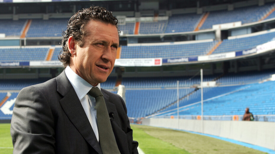 Jorge Valdano en el Estadio Santiago Bernabéu