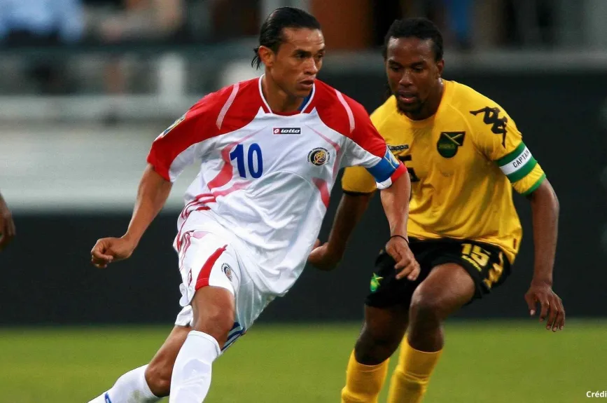 14 maximos goleadores en la historia de Costa Rica.jpg