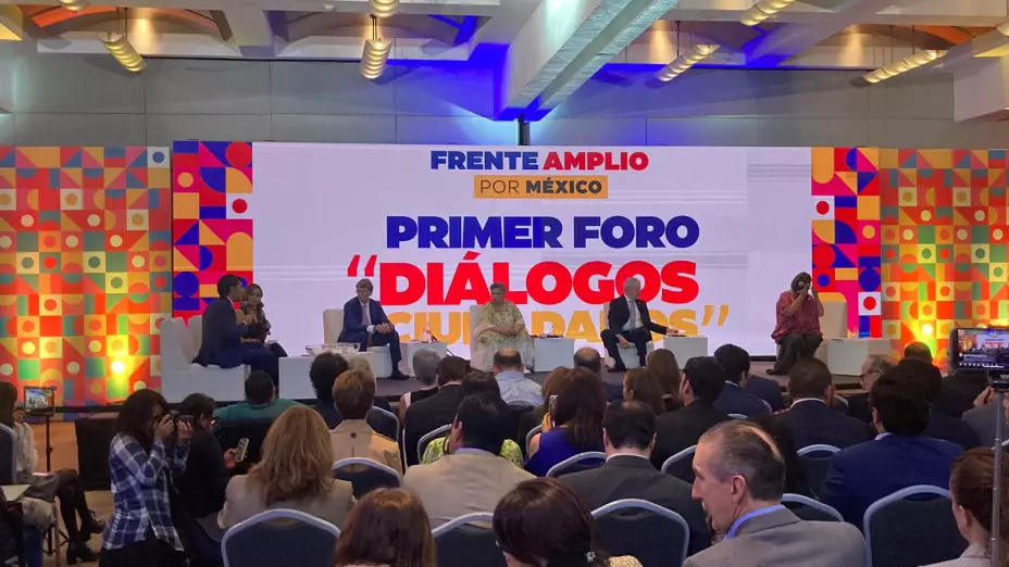 Foro frente.jpeg