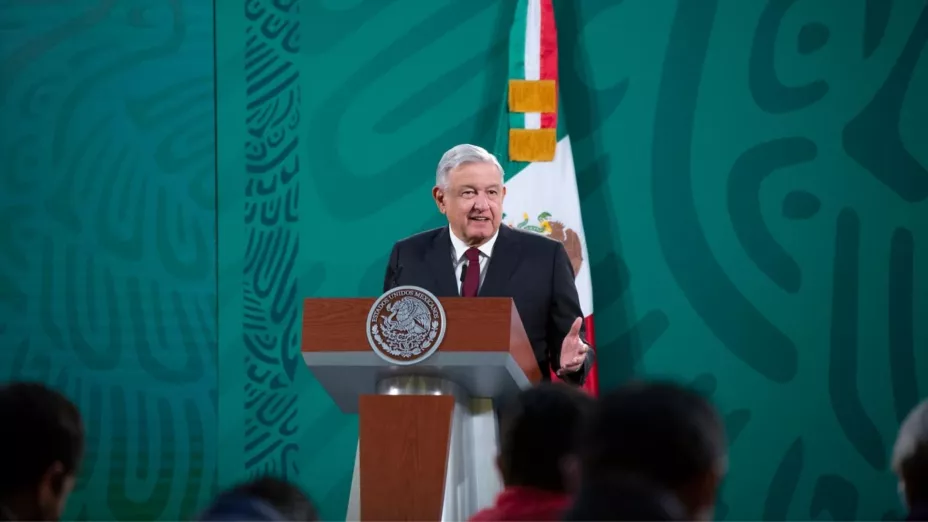 AMLO 09 FEB 2021 COVID A LA BAJA.jpg