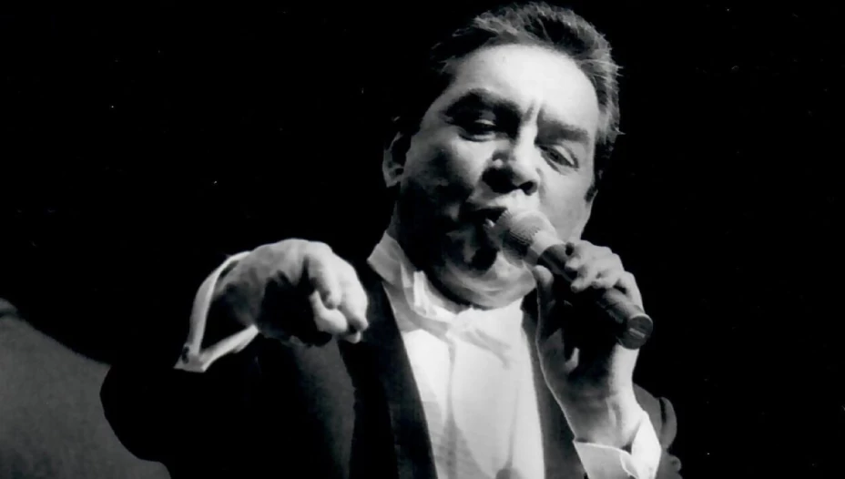 /ventaneando/todos-los-detalles-homenaje-marco-antonio-muniz-que-artistas-asistieron-pbg-notas-mt