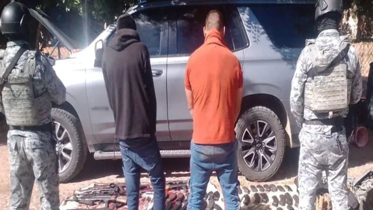 Dos hombres detenidos en Montesclaros en El Fuerte, Sinaloa..jpg