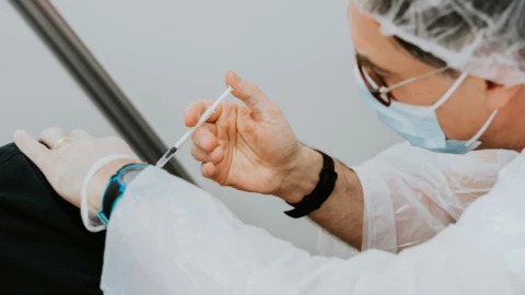 Atención: estas personas no ben vacunarse contra el sarampión