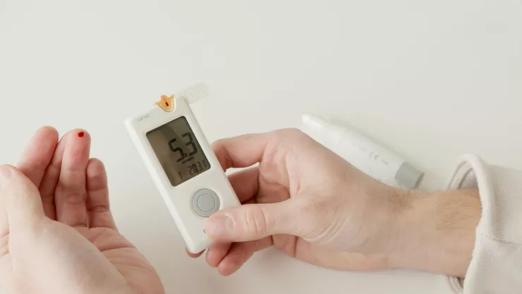 ¿Cómo saber que tienes los niveles de azúcar en la sangre descontrolados?