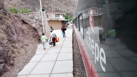 El tren Chepe tiene su punto máximo de hermosura cuando lo rodea la nieve