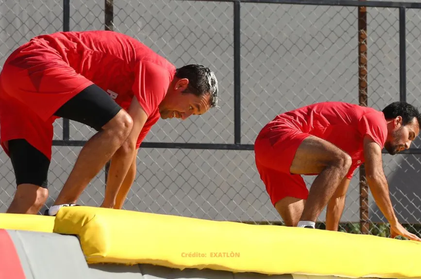 2 Los atletas salen con todo en el Circuito de Parkour.jpg