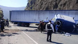 Choque en la autopista Puebla-Orizaba hoy 15 de noviembre de 2025