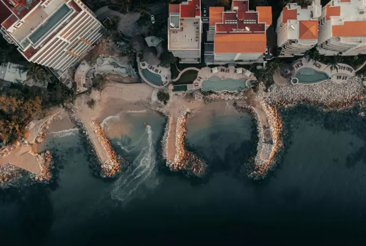 ¿Calor extremo en Puerto Vallarta? Estos consejos te mantendrán cómodo durante tu visita