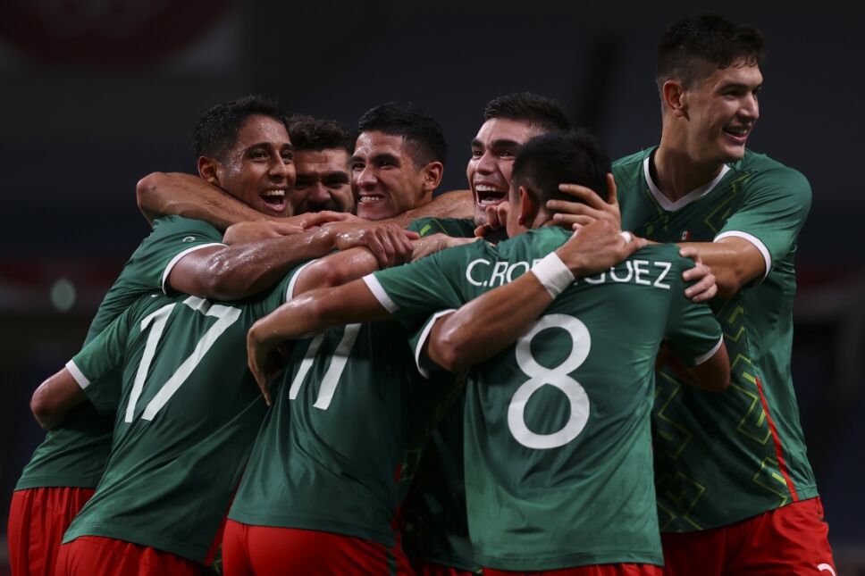 medalla de bronce mexico futbol.jpeg