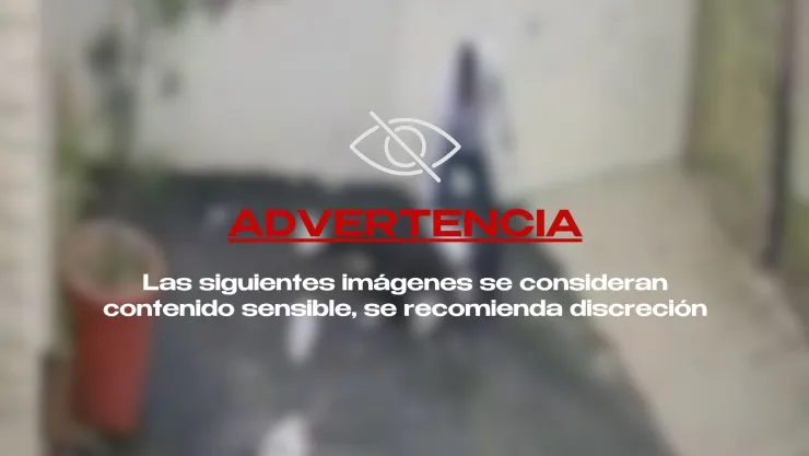 ¡IMÁGENES FUERTES! Pitbull ataca brutalmente a una pareja que esperaba entrar a conocer una casa en venta