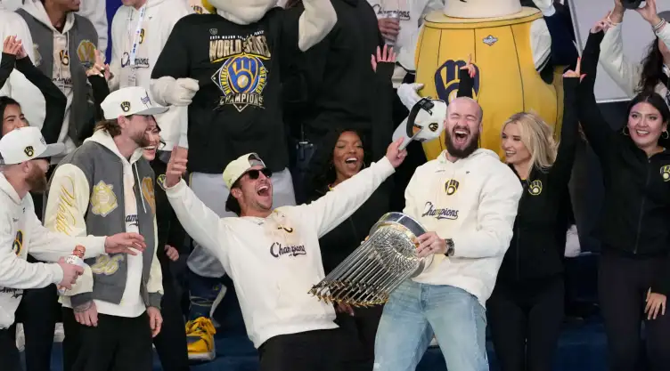 Festejo de los cerveceros de Milwaukee, campeones de la MLB.