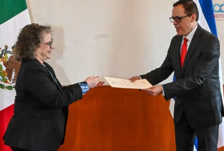 Intentan matar a la embajadora de Israel en Mexico