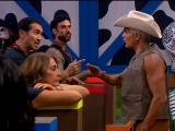 Azalia Ojeda y Mario Mono Osuna se le van contra Julio Camejo al asegurar que Rafael Mercadante le cuenta lo que le CONVIENE en La Granja VIP.jpg