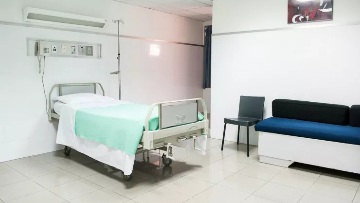 Cama de hospital en Edomex, zona en la que se detectó el primer brote de la bacteria Klebsiella Oxytoca.