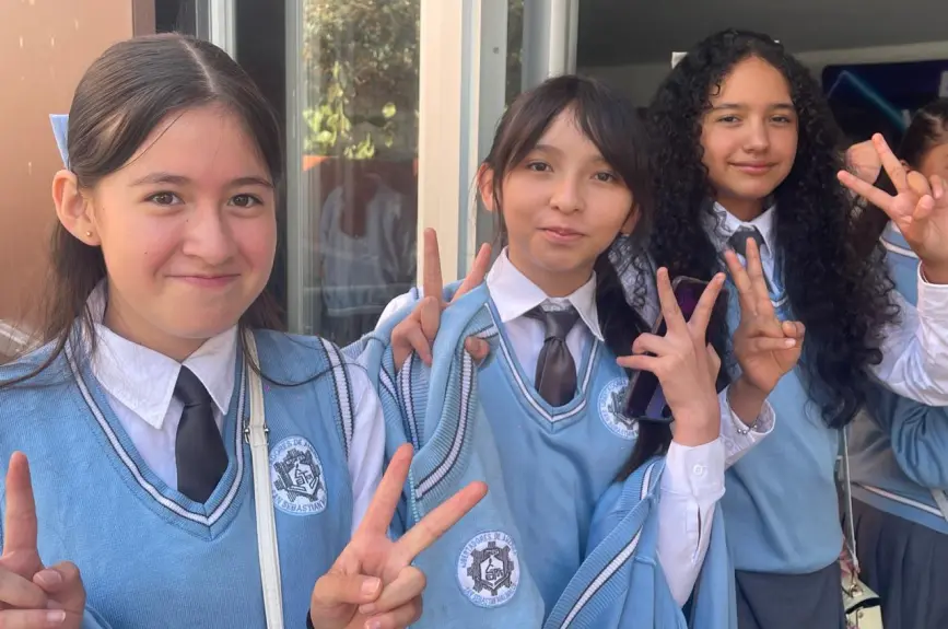 Muchos jovenes impactados con cada mensaje.jpg
