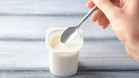 niños mueren envenenados en chiapas por comer yogurt envenenado